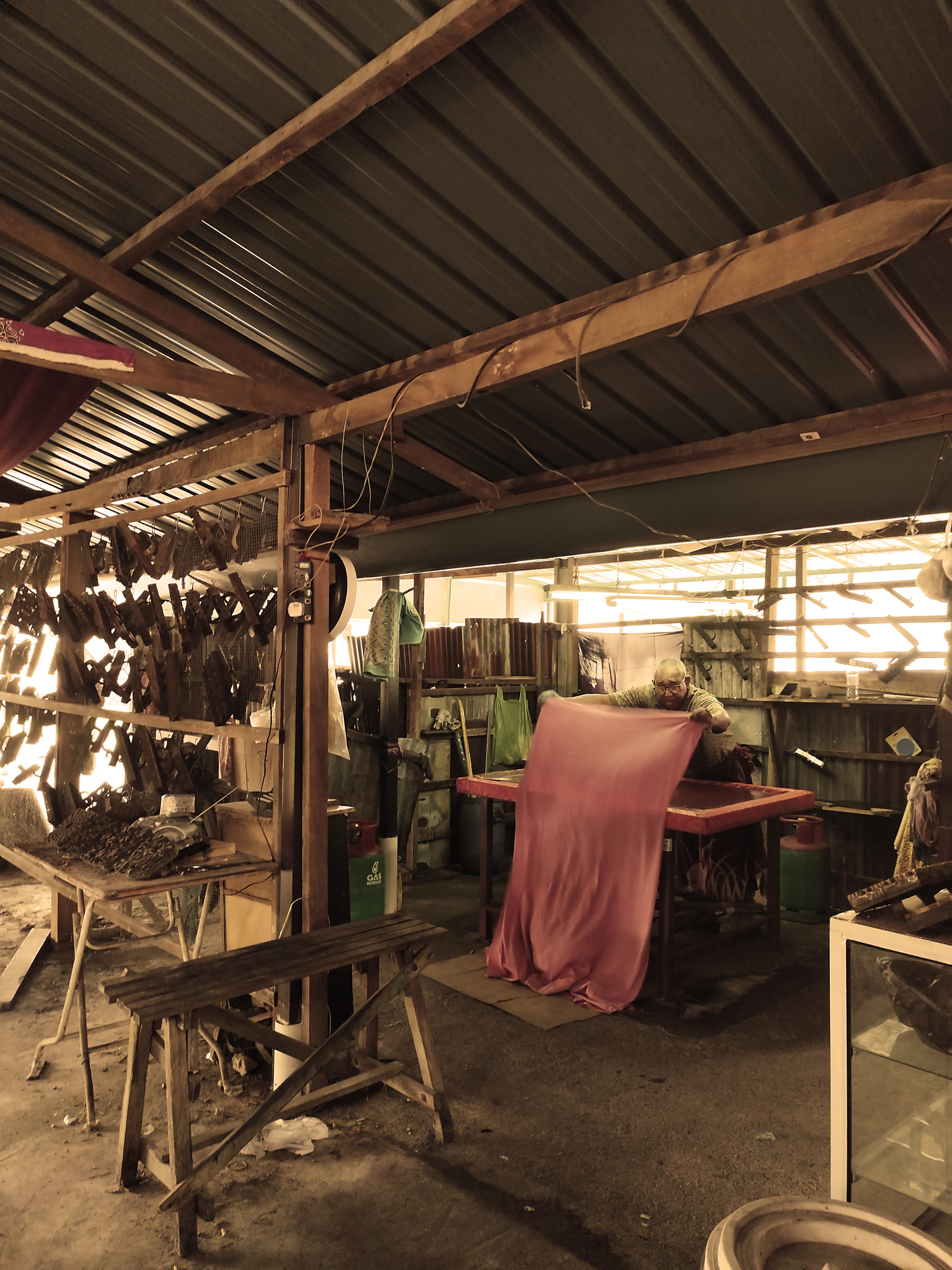 Batik boutique artisans