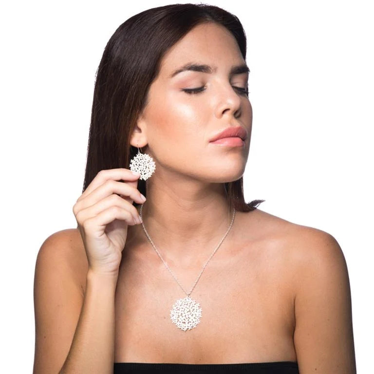 Embrace Jewellery - Hydrangea Short Pendant Necklace 1