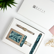 Set of luggage tags with floral design in a 'Batik Boutique' box