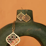 woven leaves and woven necklace 
